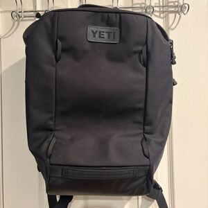 Yeti Crossroads 22 Backpack Black - tk